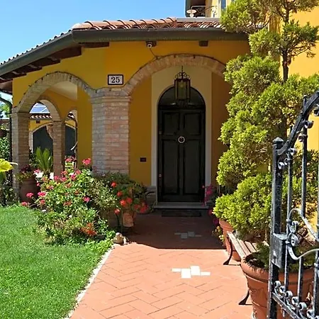Il Sentiero Del Cuore Bed and Breakfast